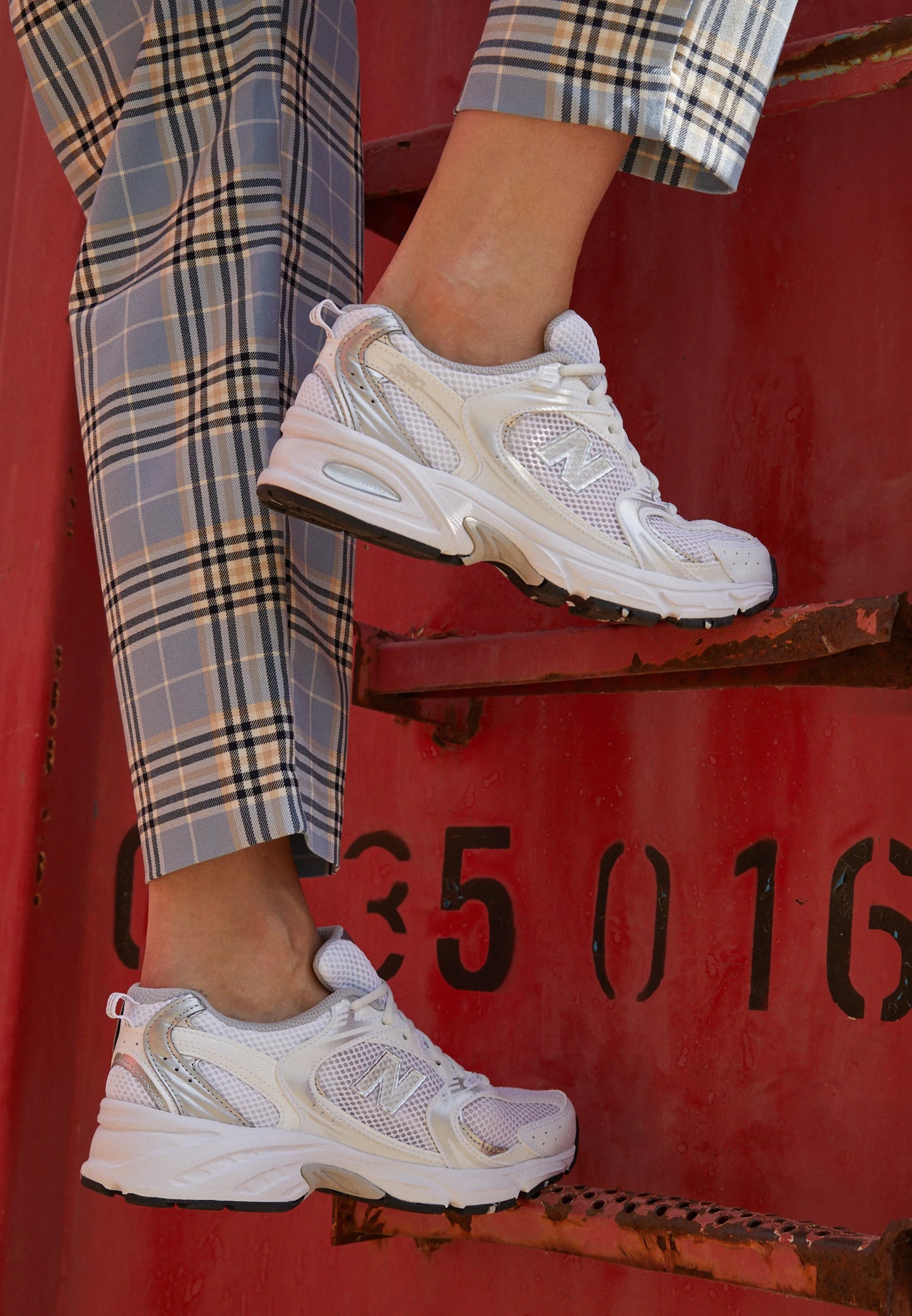 New Balance 530 blanco plata